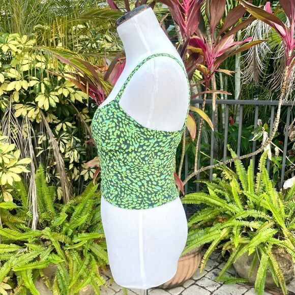 Leith Lime Green Leopard Crop Top - Picture 4 of 9